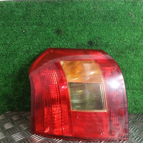 PILOTO TRASERO IZQUIERDO TOYOTA COROLLA (E12) 1.6 Linea Terra Berlina   |   10.01 – 12.07