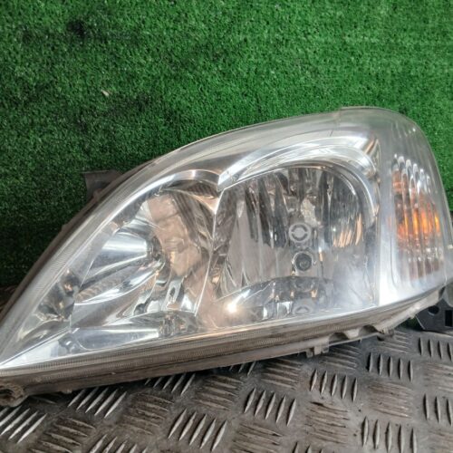 FARO IZQUIERDO TOYOTA COROLLA (E12) 1.6 Linea Terra Berlina   |   10.01 – 12.07
