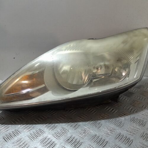 FARO IZQUIERDO FORD FOCUS BERLINA (CAP) Ambiente (D)   |   04.06 – …