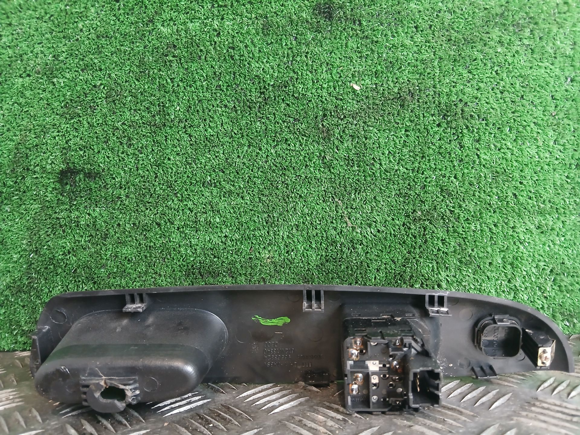 MANDO ELEVALUNAS DELANTERO IZQUIERDO CHEVROLET MATIZ S | 05.05 - 12.11 - Imagen 2