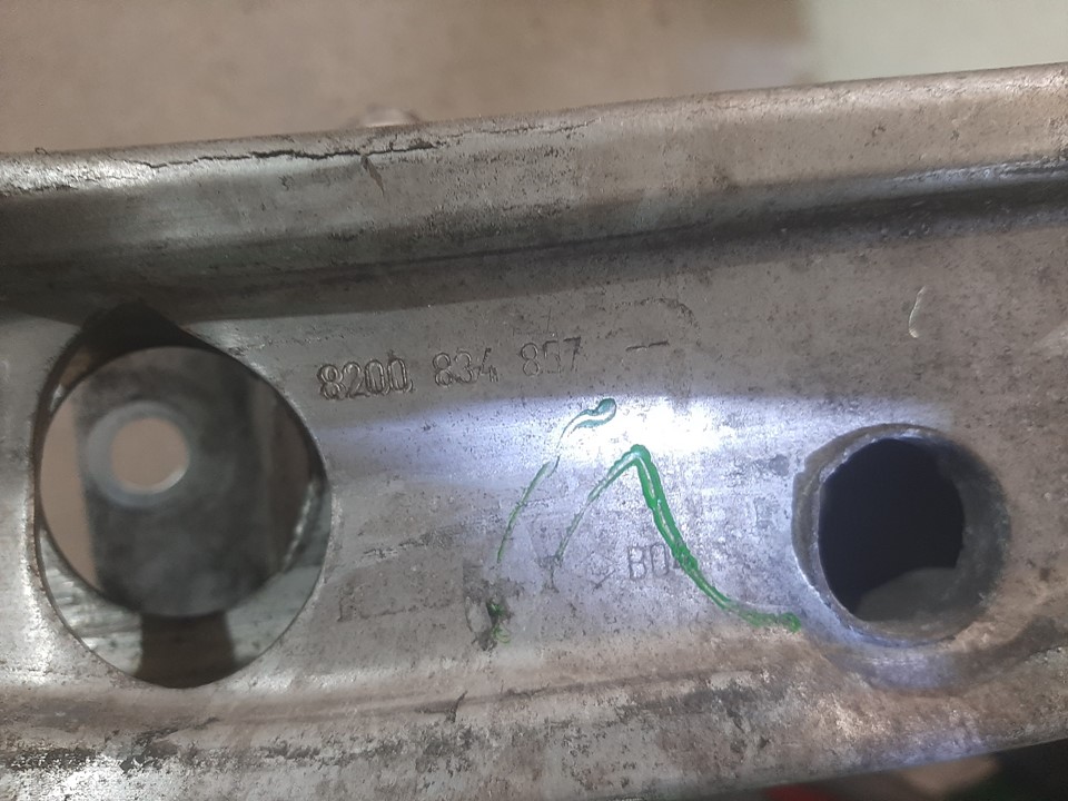 REFUERZO PARAGOLPES DELANTERO RENAULT CLIO III Authentique | 01.07 - 12.10