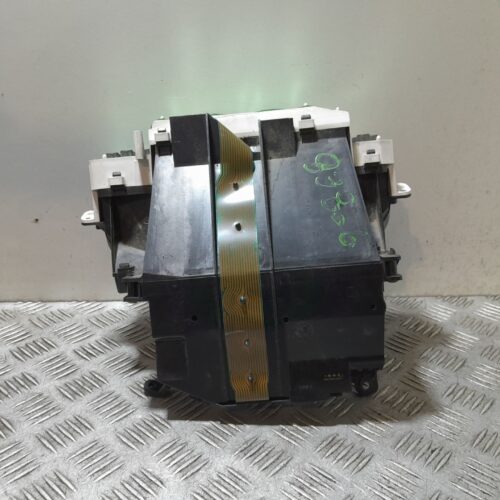 CUADRO INSTRUMENTOS TOYOTA YARIS (NCP1/NLP1/SCP1) 1.0 Linea Luna | 08.99 – 12.00