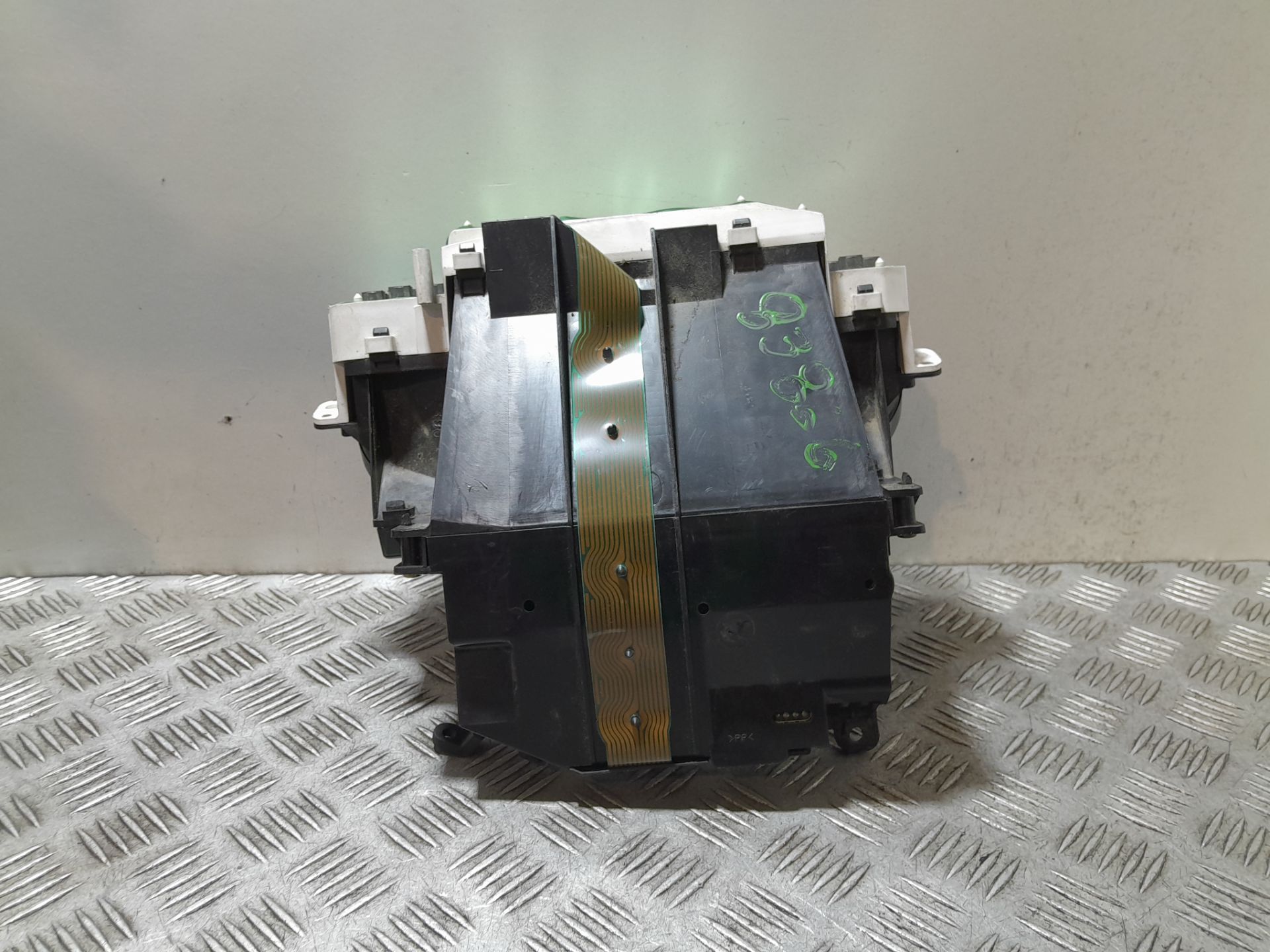 CUADRO INSTRUMENTOS TOYOTA YARIS (NCP1/NLP1/SCP1) 1.0 Linea Luna | 08.99 - 12.00