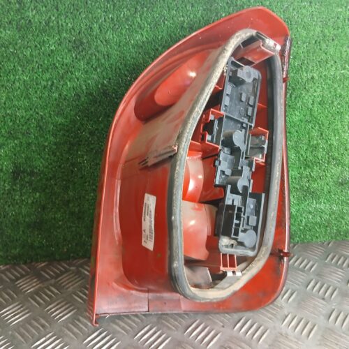 PILOTO TRASERO IZQUIERDO CITROEN XSARA PICASSO 1.6 HDi 90 Exclusive   |   01.06 – 12.11