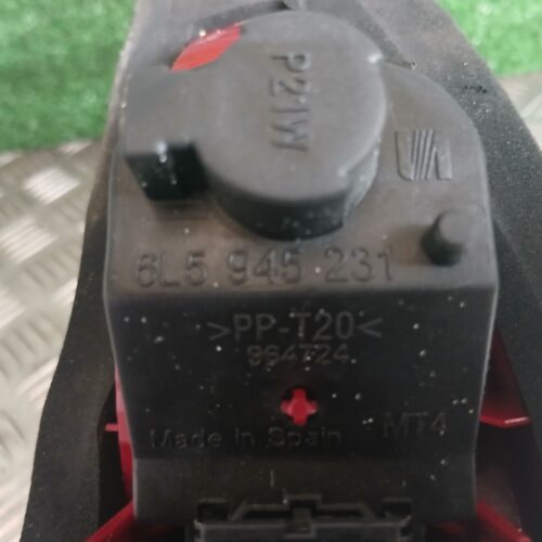 PILOTO TRASERO IZQUIERDO INTERIOR SEAT LEON (1P1) Reference   |   05.05 – 12.10