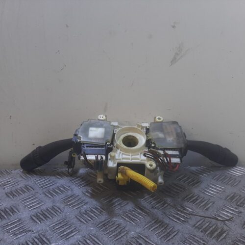 MANDO MULTIFUNCION KIA CERATO 1.5 LX CRDi Berlina (4-ptas.)   |   07.05 – 12.07