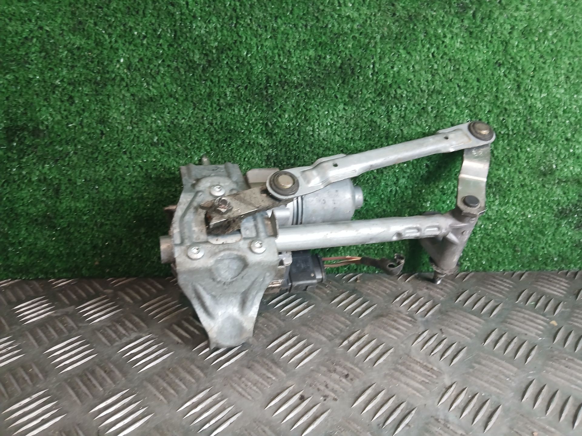MOTOR LIMPIA DELANTERO SEAT ALTEA XL (5P5) Family | 11.07 - 12.09