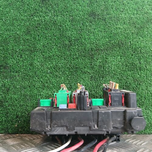 CAJA RELES / FUSIBLES PEUGEOT 307 (S1) XR   |   04.01 – 12.04